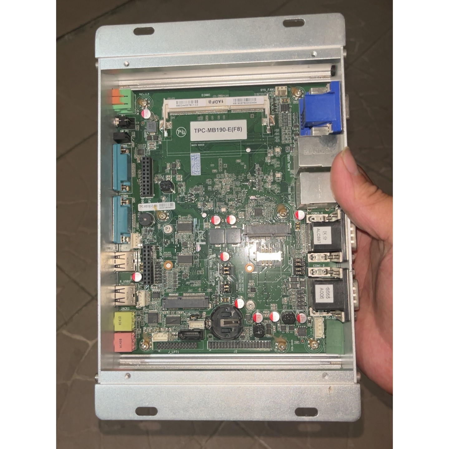 TPC-MB190-E(F8)工控机主板,就主板,要带壳的话