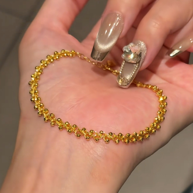 Exquisite Traditional Sand-Gold Sparkling Lace Pattern Bracelet for Women, Light Luxury with a High-End Feel, Imitation Gold Color Twisted Bead Bracelet Exquisite Traditional Sand-Gold Sparkling Lace Pattern Bracelet for Women, Light Luxury with a High-End Feel, Imitation Gold Color Twisted Bead Bracelet