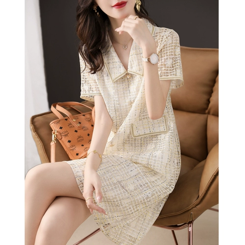 Сентябрьский хит Momo's Hit 2025 Summer New Hollow French Lapel Mesh Splicing Play с короткими рукавами для женщин