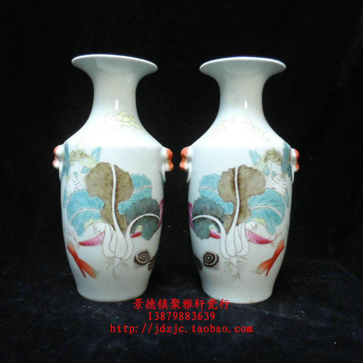 Jingdezhen factory goods porcelain hand-painted pink < 100 Property picture > Double ear lion head Beauty shoulder bottle pair