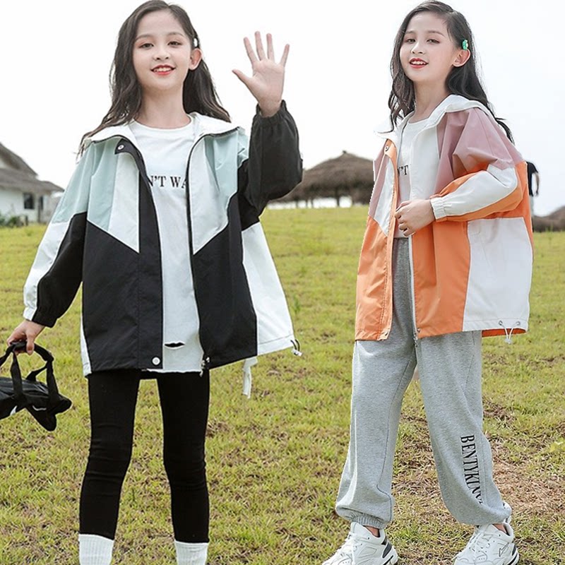 Girls spring coat 2022 new Korean version of the Western style net red children's suit spring and autumn little girl in the big children's windbreaker trend