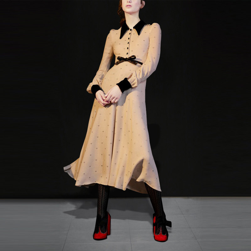 2017秋装新款 欧美时尚简约大方收腰鱼尾摆印花灯笼袖连衣裙女装