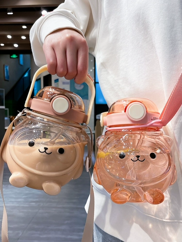 Летний высококачественный вместительный и большой детский милый пластиковый стакан со стаканом, с медвежатами