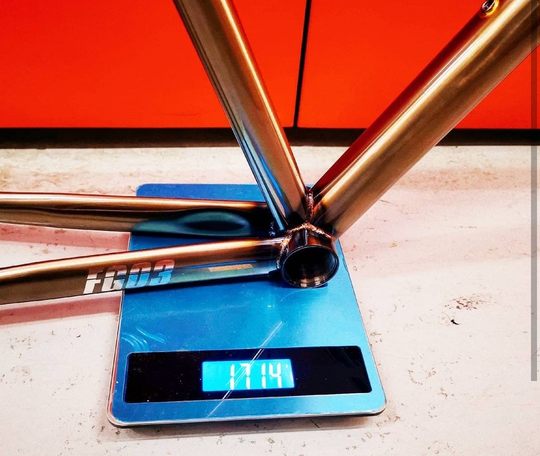 Kaka Fixed Gear Road Bike: Sunami Yunan Fixed Gear Frame Yunan 750 Tube