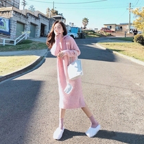 2021 Korean version of autumn and winter new temperament Fan Thickened Needle Weaselwear Sweater Outside of Lianhood Cloister dress with dress