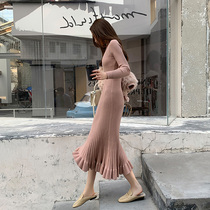  Early autumn 2021 new long sweater skirt over the knee French with coat bottoming knitted dress female autumn and winter