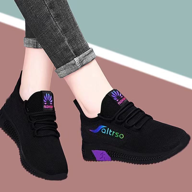Black Kitchen Work Shoes, Non-Slip, Soft Sole, Comfortable for Long Standing, Old Beijing Cloth Shoes for Women, New Spring and Autumn Style, Mom Shoes