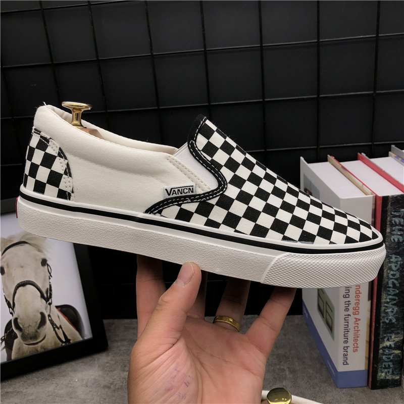 Sails Shoes Men's One Foot Pedal Sloth Shoes Breathable Trend Plaid Cloth Shoes Social Spirit Little Boy Bean Pair Men's Shoes Summer Season