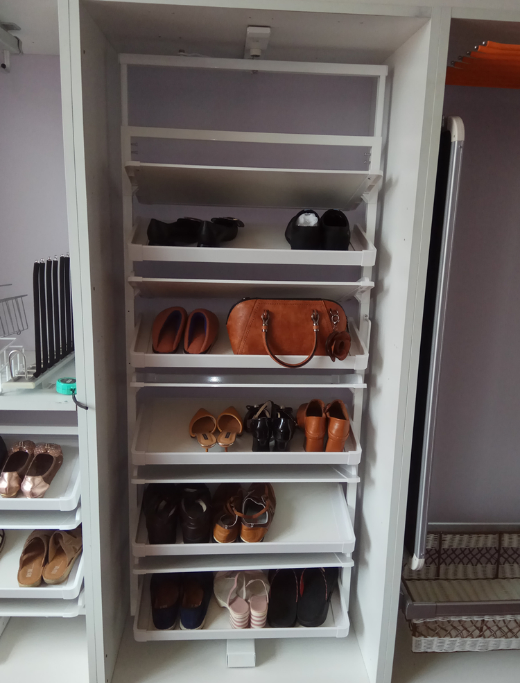 Mô hình có thể thu vào Cloakroom tủ quần áo giá giày cloakroom 360 xoay giá giày Phụ kiện phần cứng tủ quần áo - Kệ kệ treo tường thông minh