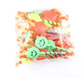 Средняя улыбка лицо дует рулон, блюдо, вытягивание дракона Прысение, расщепляющее пищеварение маленькие подарочные киоски детские игрушки оптом