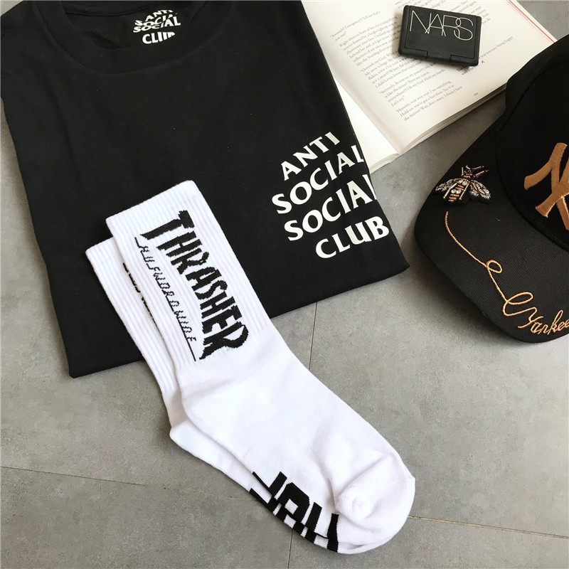 4 cặp Châu Âu và Mỹ ins chết fly thể thao vớ skateboard đường phố tide thương hiệu hip hop vớ cotton nam giới và phụ nữ các cặp vợ chồng trong vớ