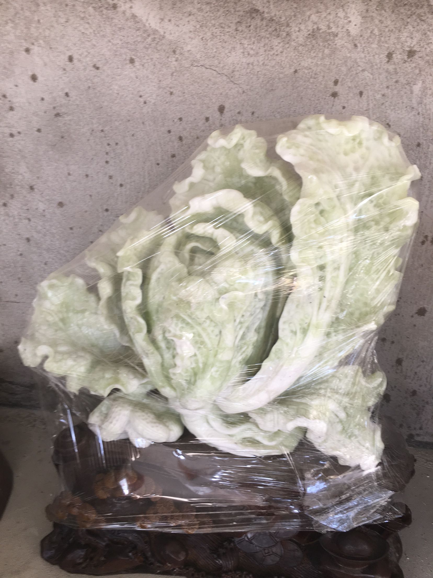 Natural jade cabbage vegetables come together to sit and produce property manufacturers hand-carved