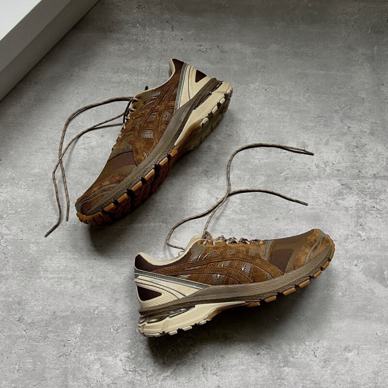 Urban Commuting Coffee Brown Super Comfortable Versatile Soft Cushioning Waterproof Old Money Style Casual Unisex Sneakers