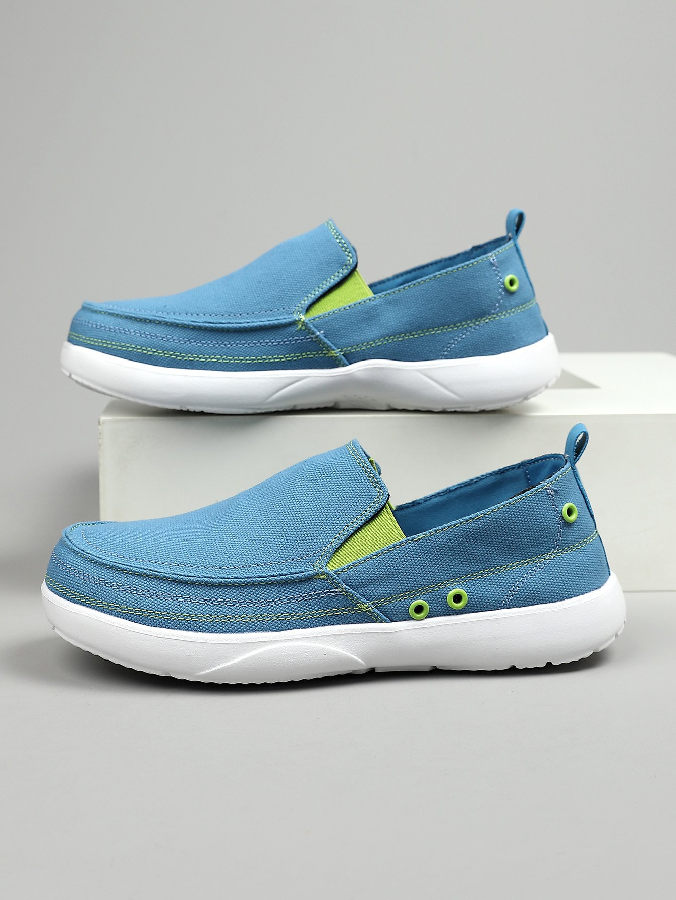 Men's Breathable Lightweight Canvas Slip-on Walking Shoes_voghion.com
