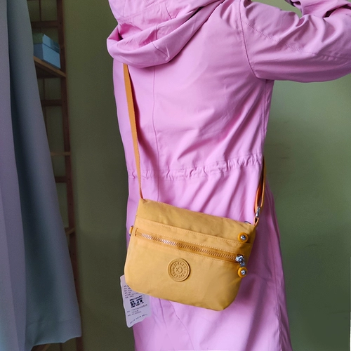 Маленькая сумка на одно плечо, легкая и тонкая универсальная сумка через плечо, маленький нейлоновый рюкзак