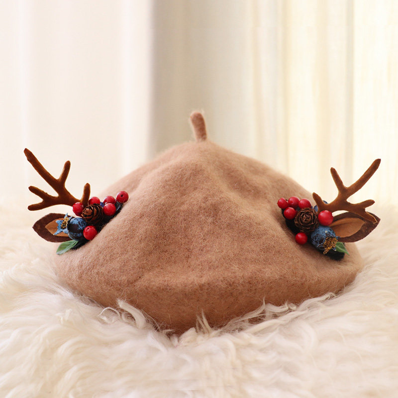 Autumn winter Christmas antlers beret wool painter hat cute little deer antler hat burnt cake bud hat female