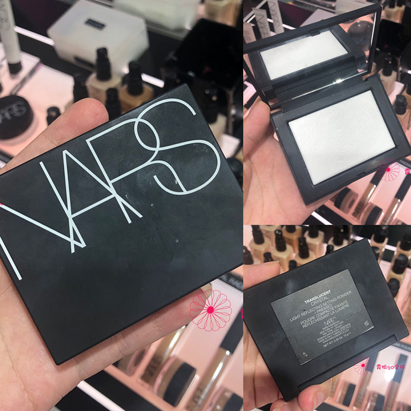 Spot new version of NARS bare light transparent honey powder cake Makeup Control Oil Control and CPB powder