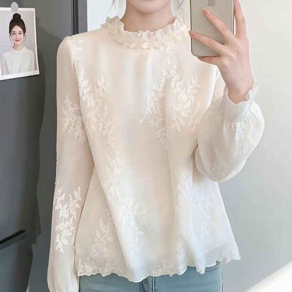 French-Style Exquisite and Beautiful Blouse Top 2026 Spring New High-End Design Niche Lace Base Shirt for Women Trendy