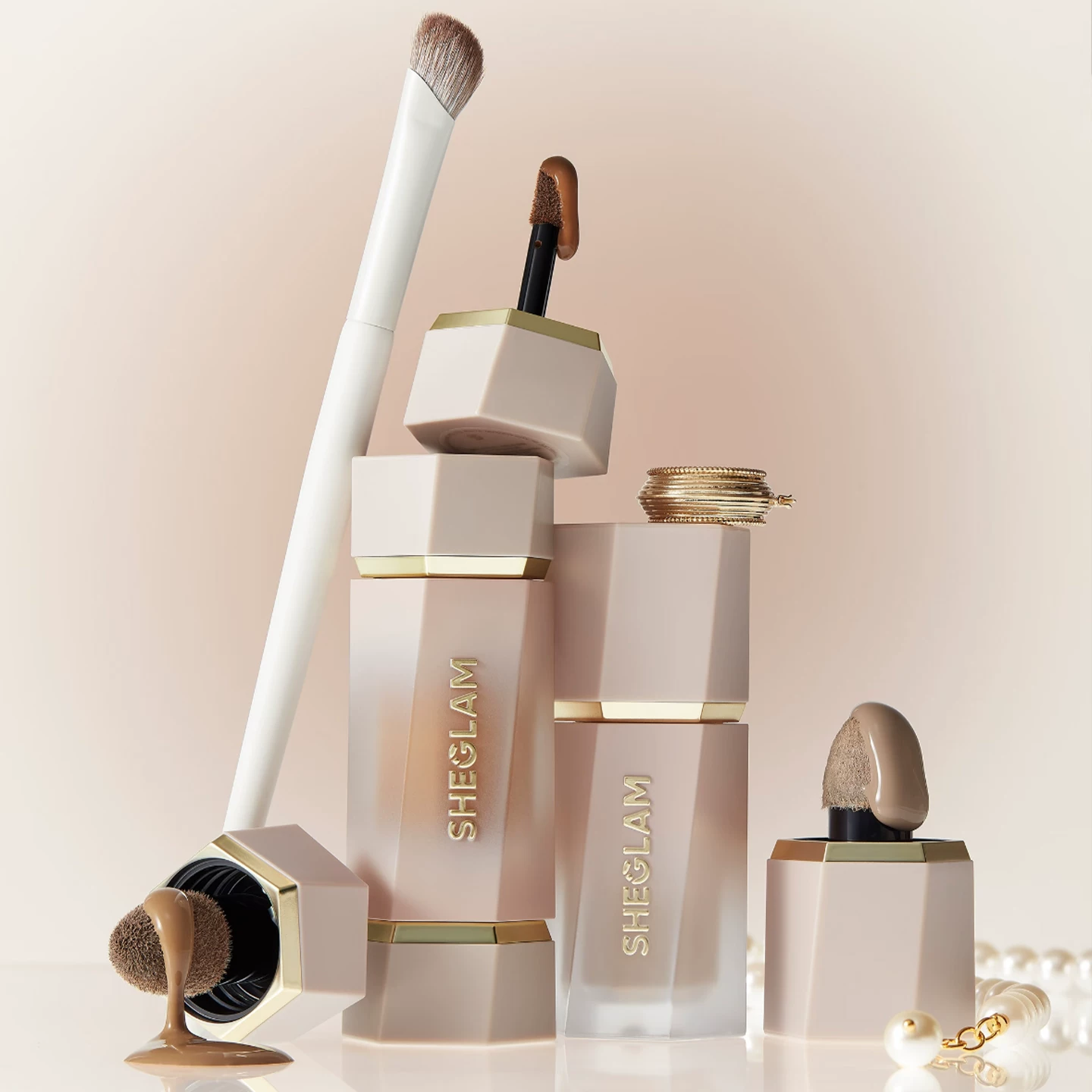 Cosmetics, three dimensional matte eye shadow for contouring, long-term effect
