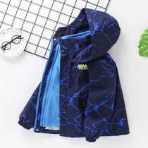 Boy Jacket 2022 New Children Submachine Clothing Baby Gafed Winter Clothing CUHK Child Detachable Three-in-one Blouse