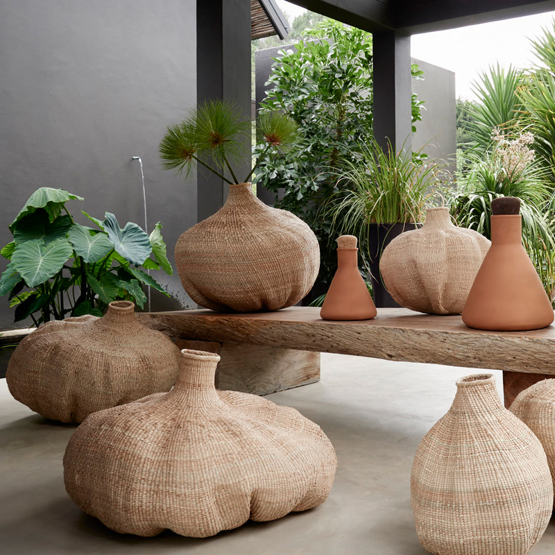 African Imported Zimbabwean Handmade Straw Woven Vase, Vintage Wabi-Sabi Style Soft Decoration for Homestay, Hotel, and Living Room Decor African Imported Zimbabwean Handmade Straw Woven Vase, Vintage Wabi-Sabi Style Soft Decoration for Homestay, Hotel, and Living Room Decor