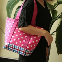 Розовая красная волна точка