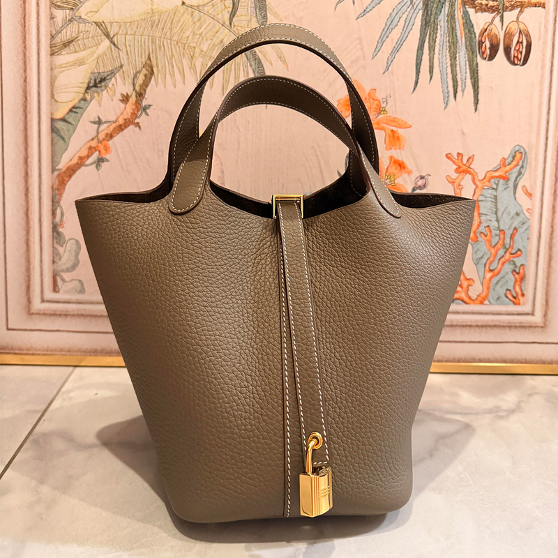 Bucket Bag for Women 2026 New Style Hand-Held Vegetable Basket Bag Genuine Leather Fully Handmade Wax Thread Tc Cowhide High-End Feel 18cm Bucket Bag for Women 2026 New Style Hand-Held Vegetable Basket Bag Genuine Leather Fully Handmade Wax Thread Tc Cowhide High-End Feel 18cm