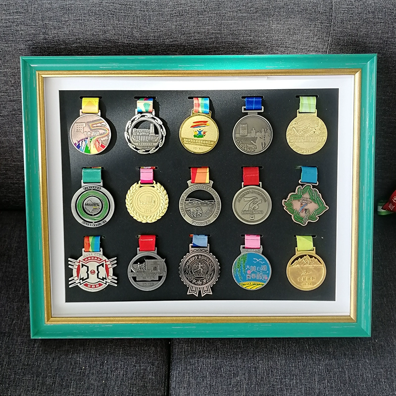 Huy chương hộp marathon kết thúc hiển thị khung ảnh treo tường đặt hộp lưu trữ huy chương cân bằng xe vàng tấm khung - Smart Scooter