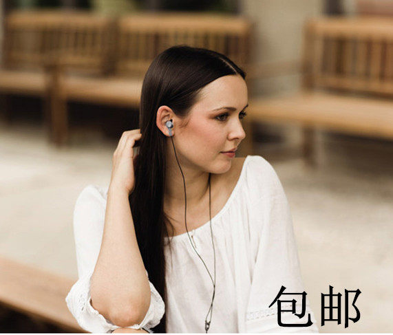 Stock of the original generation of classic CX200 bass in-ear music headphones rock subwoofers