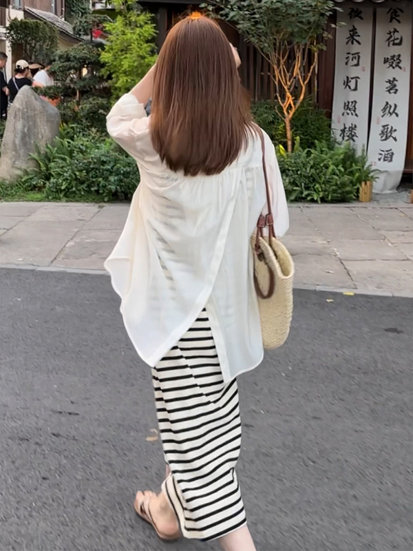 Summer New Long-Sleeved Thin Sun-Protective Shirt with Back Slit for Women, Striped Vest Dress with Cardigan Two-Piece Set