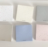 Плавающийся свет выделял Южную Корею Уважаемая Корейская минималистская учетная запись рука