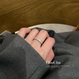 Брендовое безразмерное небольшое дизайнерское универсальное кольцо с цирконом, изысканный стиль, легкий роскошный стиль, тренд сезона, простой и элегантный дизайн