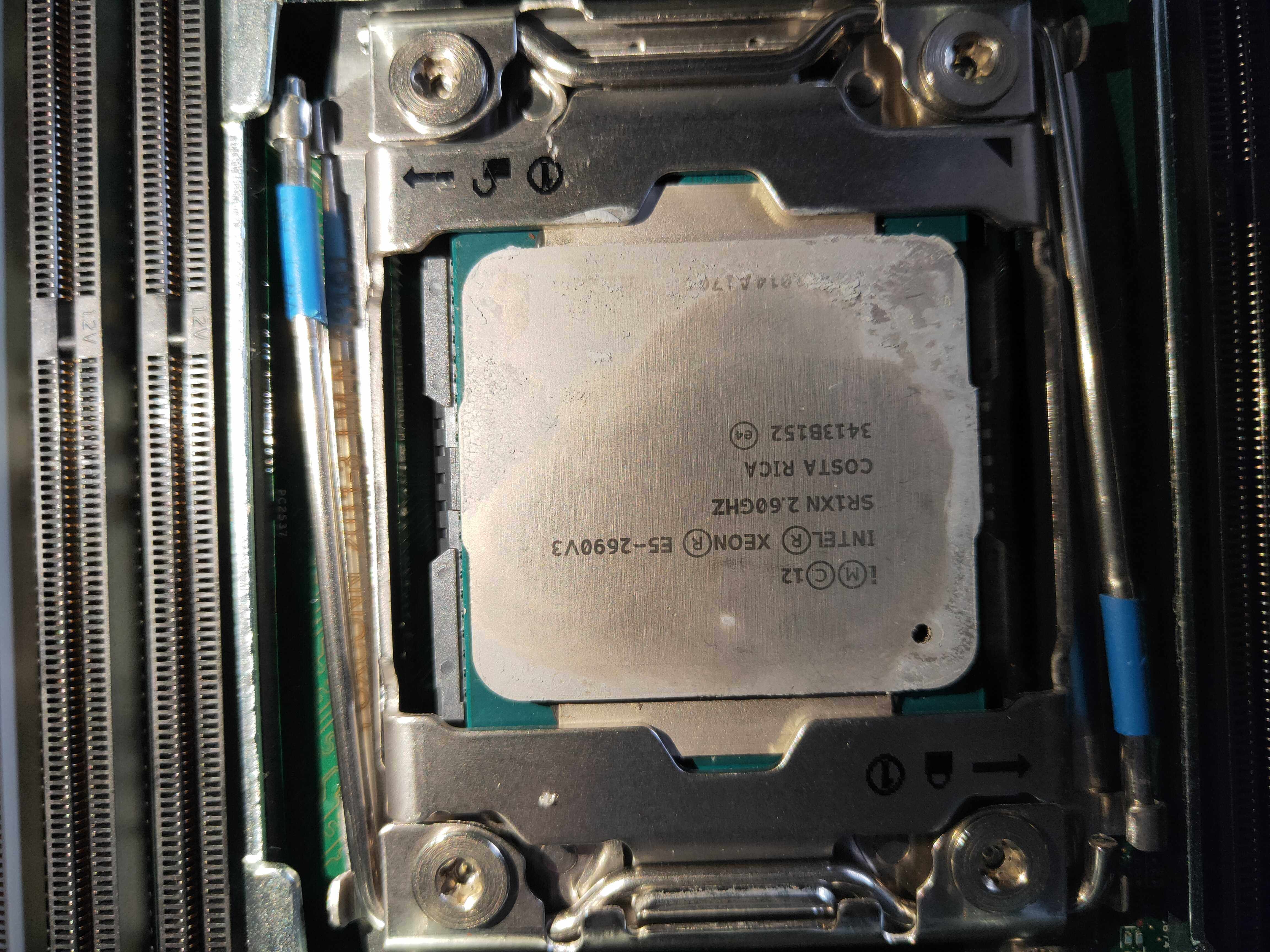 Intel Xeon server 2690V3CPU