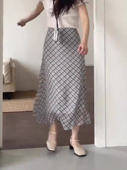 日系简约风温柔优雅垂感直筒格子半身裙2025年夏季新款显瘦遮胯女