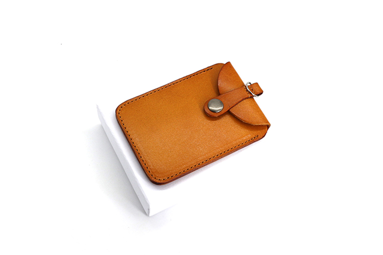 Rau rám nắng thẻ da thiết lập ban đầu mini xách tay thủ công retro da treo cổ dây buộc thẻ xe buýt gói thủy triều bao nhựa dẻo