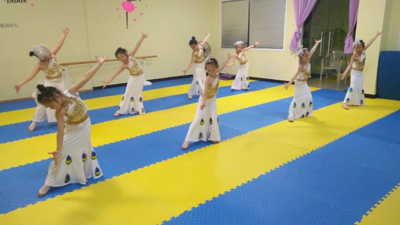 Trang phục múa cho trẻ em Dai Dance Trang phục cho nữ Trang phục đuôi cá mới quần áo bé gái