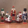 Châu Âu retro nutcracker con rối trang trí tủ rượu cafe cửa sổ trang trí đạo cụ năm của món quà năm các đồ trang trí nhà đẹp