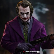 Spot Hottoys HT 1 4 QS010 Batman Dark Knight Rikers The Joker