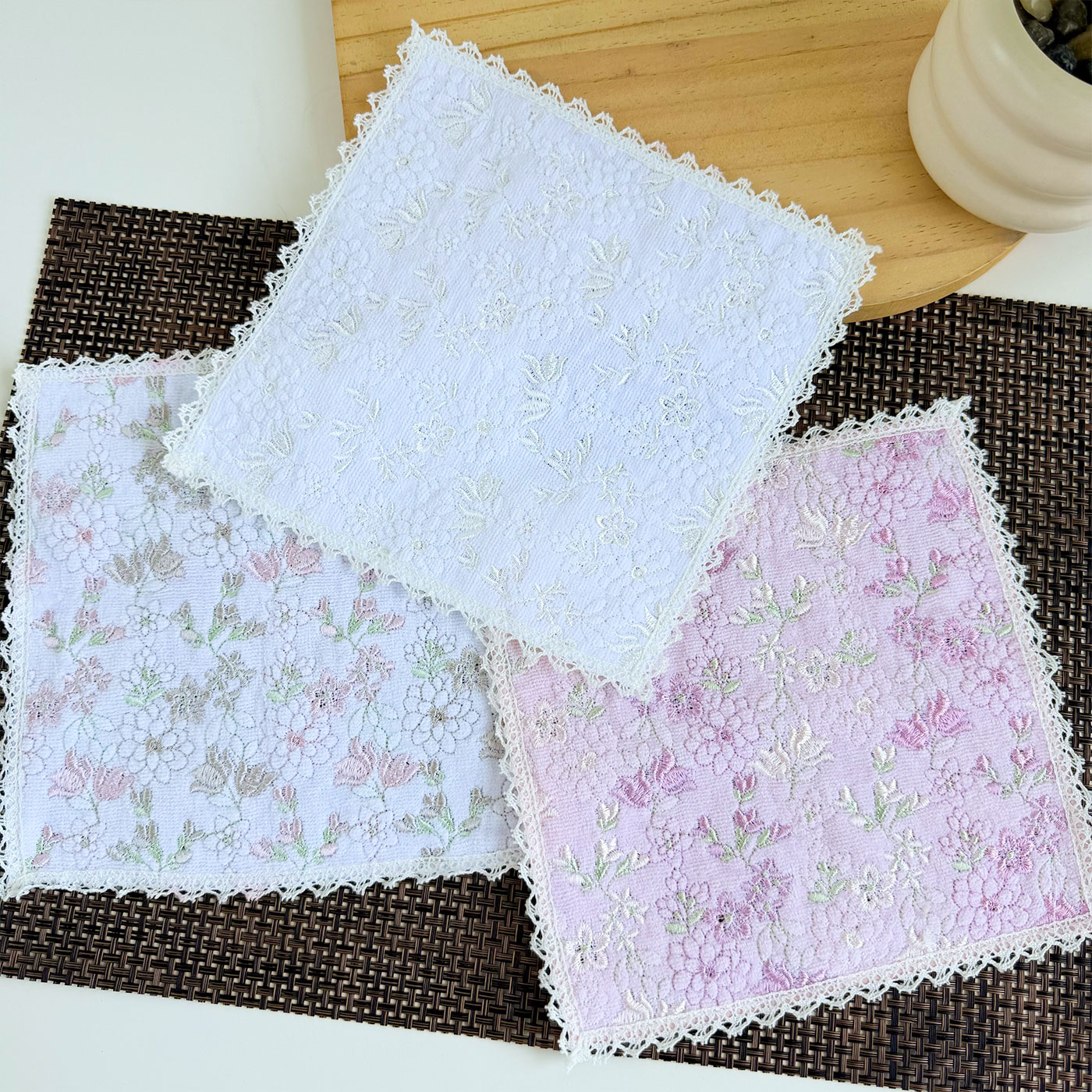 Japanese-Style Exquisite Fully Embroidered Floral Handkerchief 20cm Lace-Edged Pure Cotton Square Scarf Lady's Small Handkerchief Face Towel