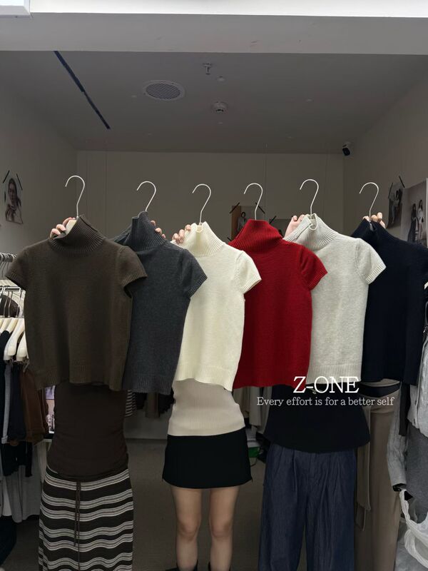 Z‑One Korean Style High-Neck Short-Sleeve Knit Base Shirt, Short, Slim-Fitting, Soft, Skin-Friendly, Versatile Short-Sleeve Sweater Z‑One Korean Style High-Neck Short-Sleeve Knit Base Shirt, Short, Slim-Fitting, Soft, Skin-Friendly, Versatile Short-Sleeve Sweater