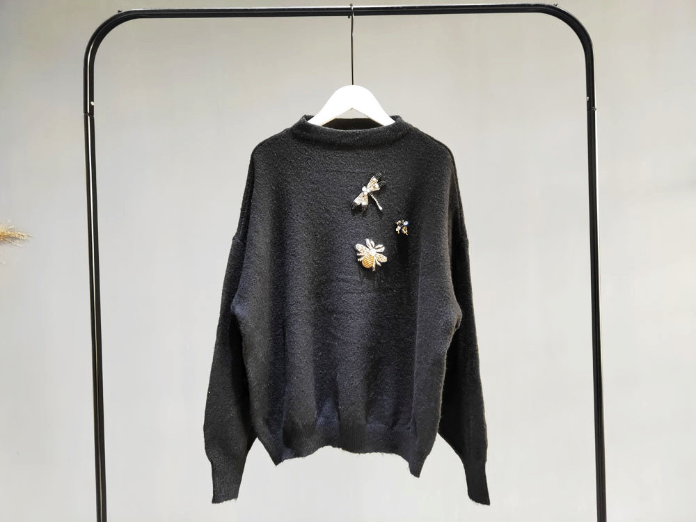 Loose large version of delicate insect pattern inlaid with bright sheet solid decorative sweater coat female style 350G