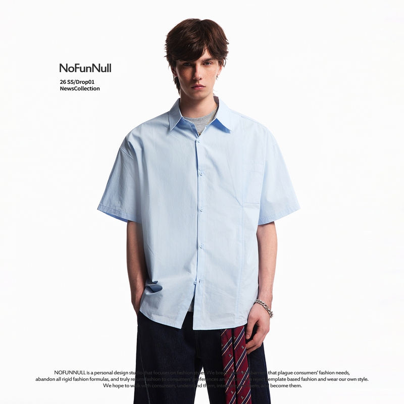Nofunnull Summer Anti-Wrinkle Design Lapel Solid Color Shirt for Men, Loose Fit, Niche College Style Short-Sleeve Shirt