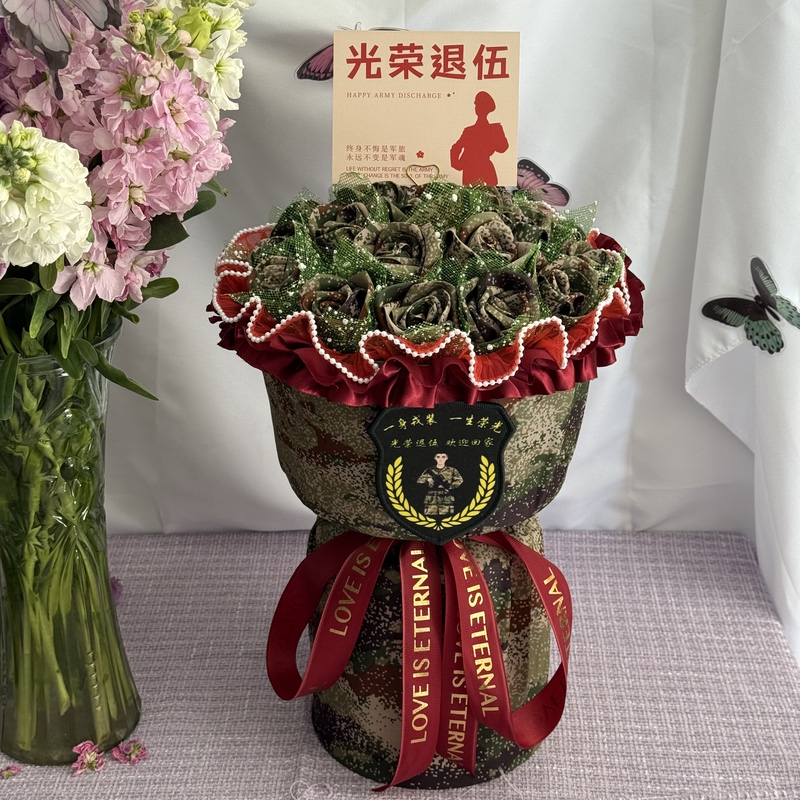 Exclusive Bouquet for Military Brothers Upon Retirement with a Creative Fabric Rose and Doll Gift, Suitable as a Gift for Boyfriend, Etc Exclusive Bouquet for Military Brothers Upon Retirement with a Creative Fabric Rose and Doll Gift, Suitable as a Gift for Boyfriend, Etc