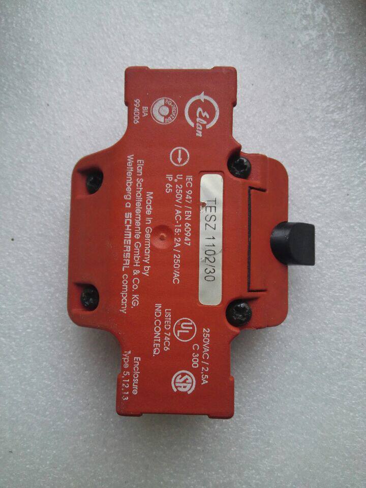 Original dress Schmeissey SCHMERSAL Safe door lock switch TESZ1102 30 spot