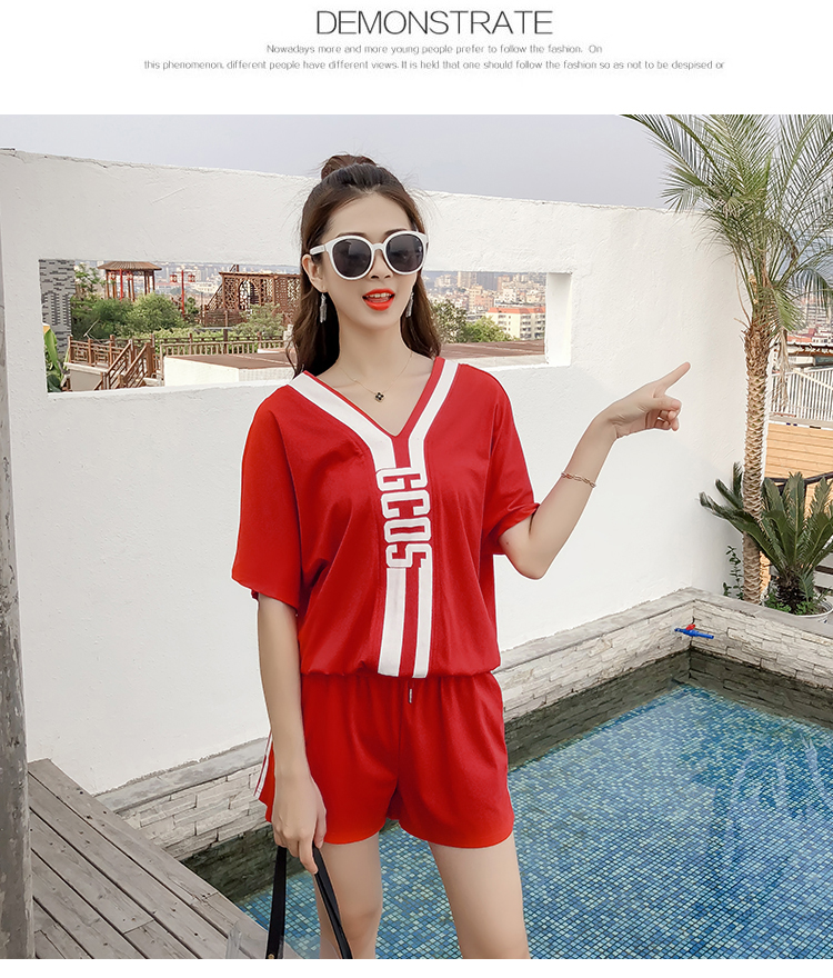 VK旗艦店 韓國學院風短袖字母領t恤學生休閒寬鬆時尚運動服套裝短袖褲裝