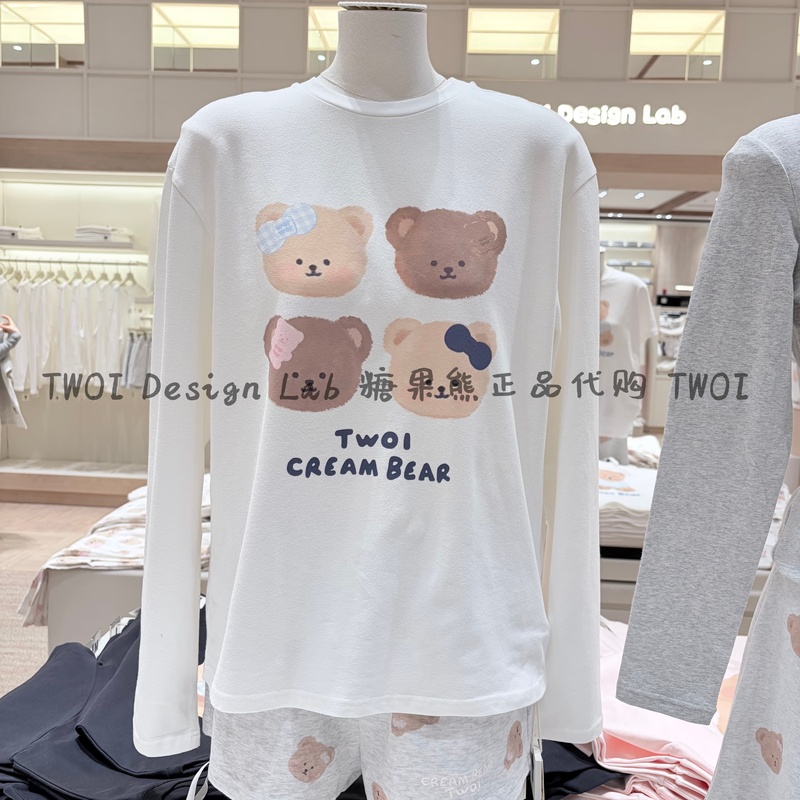 In Stock Twoi Design Lab Cream White Four Bear Heads Long-Sleeved T-Shirt 3470