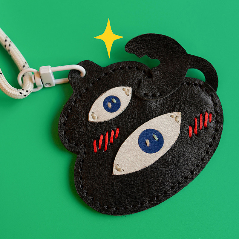 King ranking glasses pendant Kak animation around handmade top layer vegetable tanned cowhide neck card sleeve bag pendant