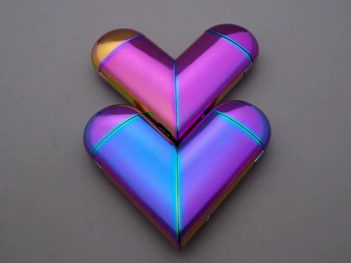 Зажигалка с зарядкой в форме сердца, популярно в интернете, делается под заказ