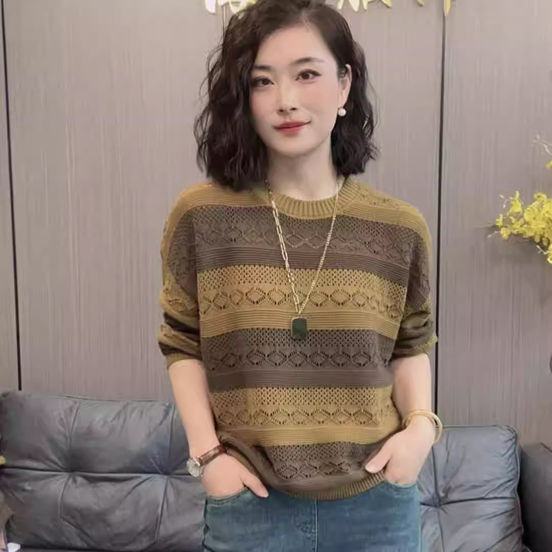Lazy Style Striped Knit Sweater for Women, Spring and Autumn Thin Long-Sleeved Sweater, Loose and Stylish, Covers the Body, Hollow-Out Top