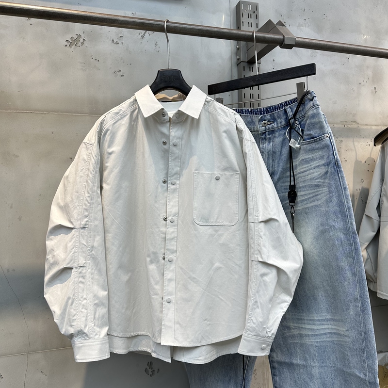 Heavyweight Lapel Shirt Jacket for Men, Loose Fit, Faux Two-Piece Workwear Jacket with a Sense of Design, Couple's Three-Dimensional Tailoring, White